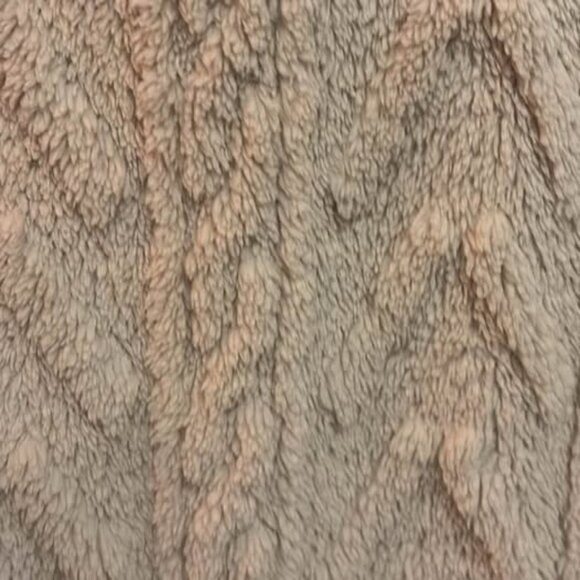 Super Soft & Cozy Beige Faux-Fur Cable Knit Hoodie - Size L - Picture 2 of 4